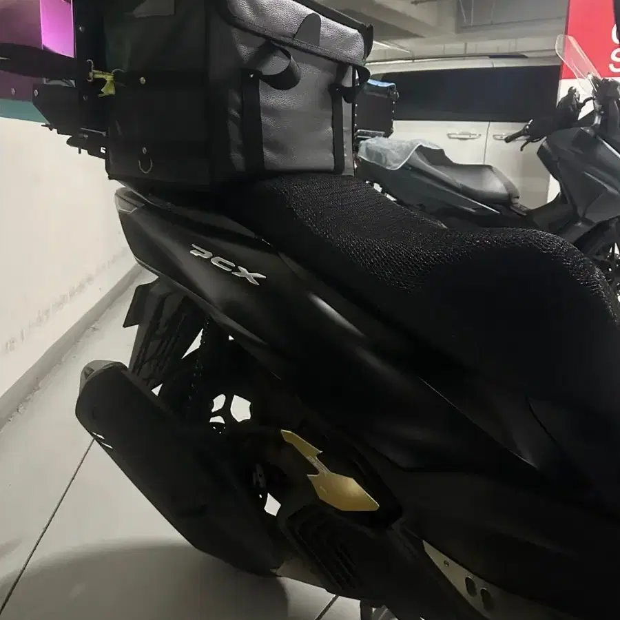 21년식 PCX125 판매합니다