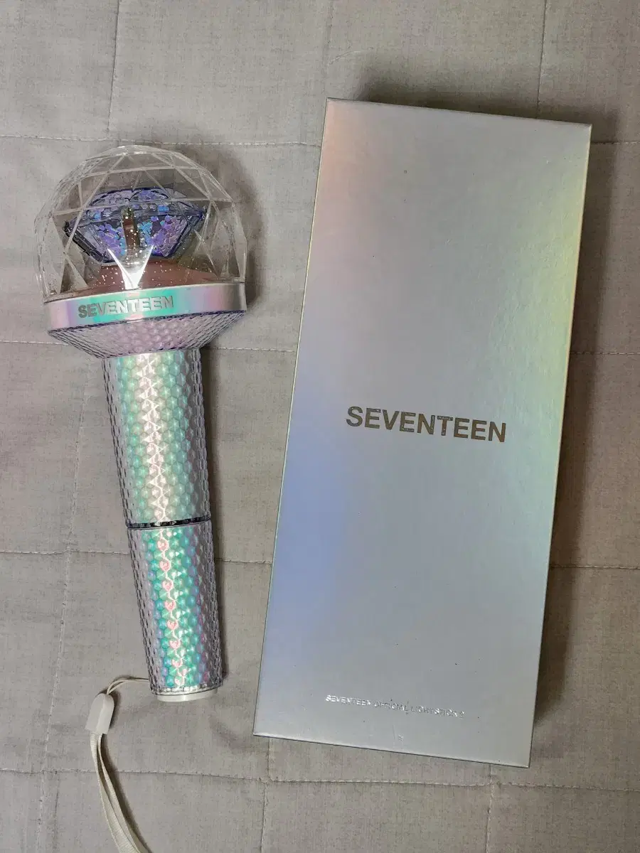 세븐틴 뉴럿봉