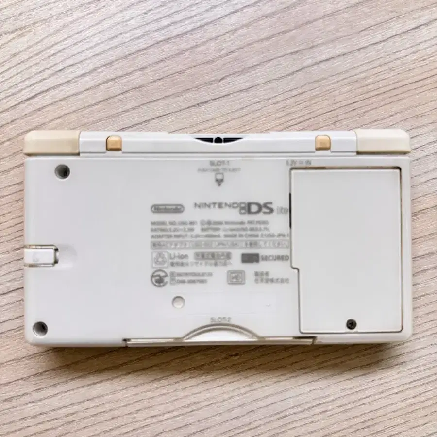 닌텐도 ds lite 화이트 판매합니다