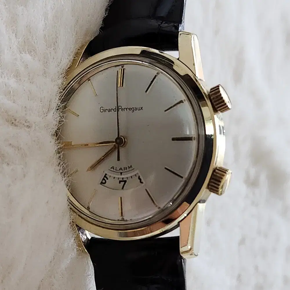 # 213 )  GIRARD PERREGAUX ALARM WATCH