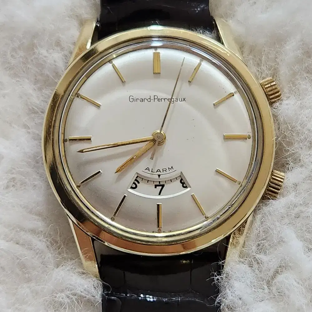 # 213 )  GIRARD PERREGAUX ALARM WATCH