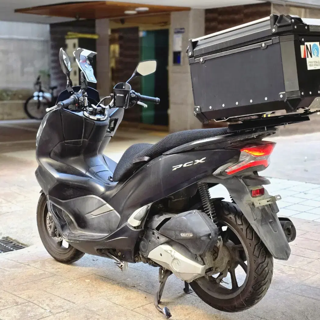 20년식 더뉴 PCX125 블랙 팝니다