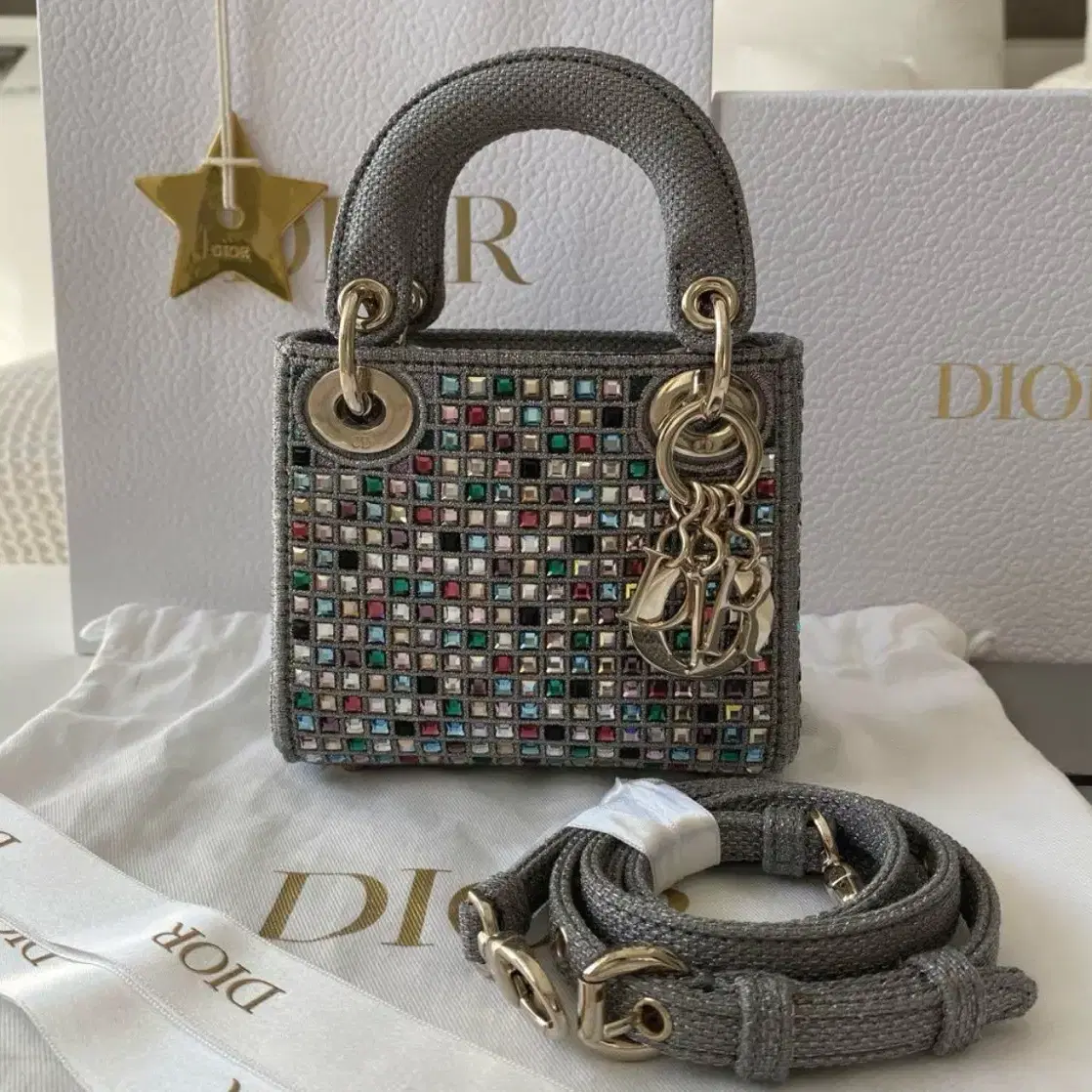 새상품디올 완판 한정품 LADY DIOR 레이디 디올 마이크로 백