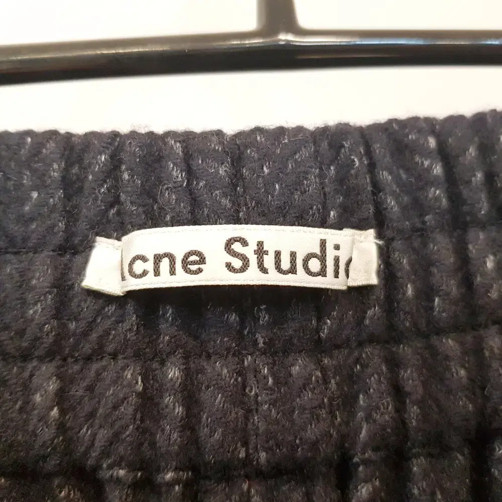 ACNE STUDIOS 아크네스튜디오 헤링본트위드 와이드배기팬츠 C384