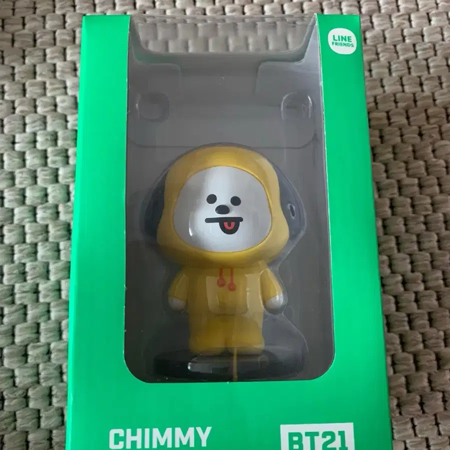 BT21 피규어(M size) +뱃지+필통(치미)+마텔 미니돌 뷔