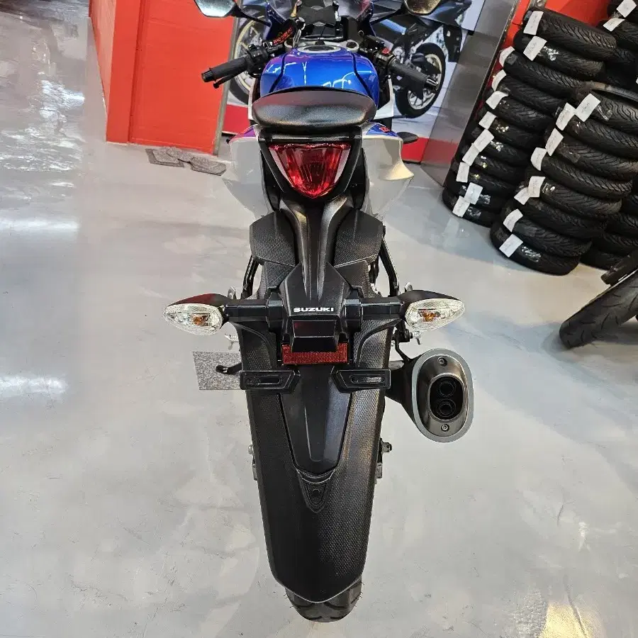 스즈키 GSX-R125 21년식 판매합니다