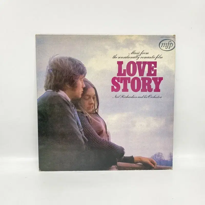 LOVE STORY LP / AA6652