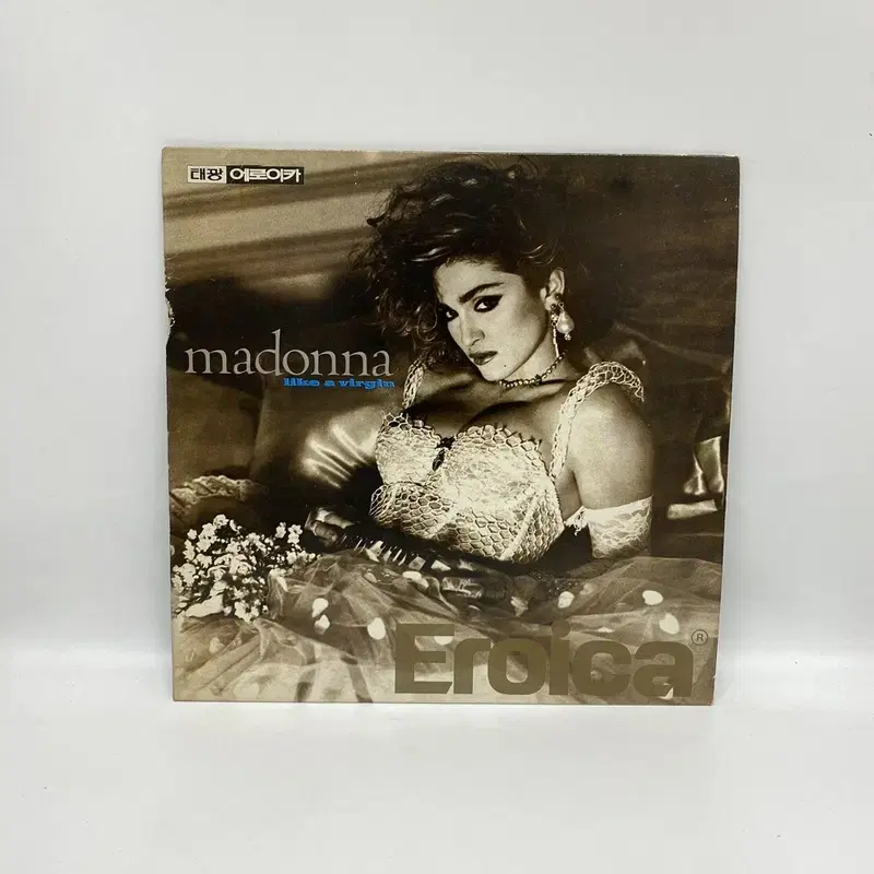 MADONNA  LP / AA6683