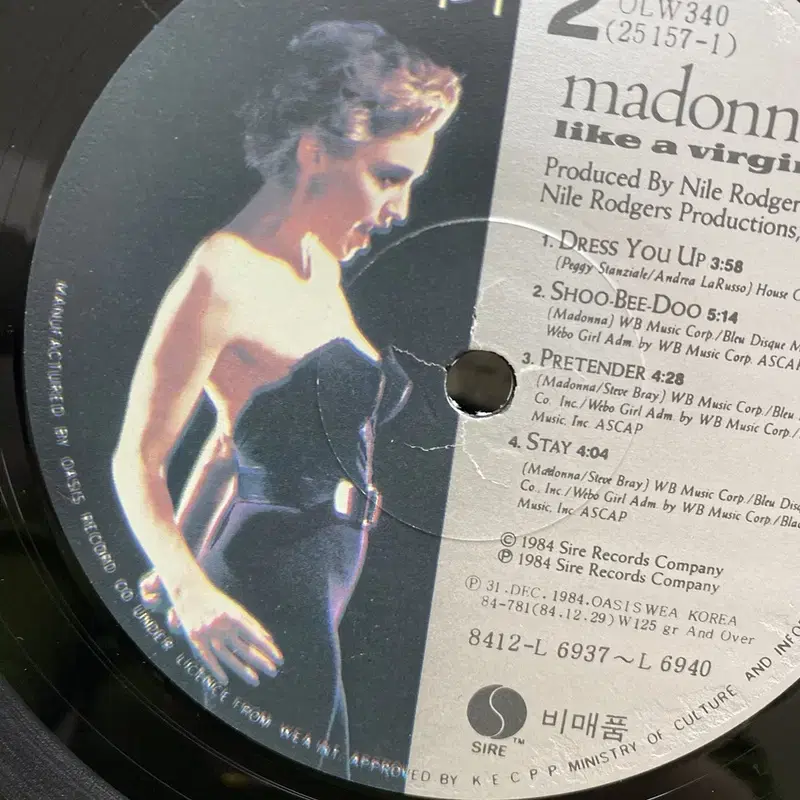 MADONNA  LP / AA6683