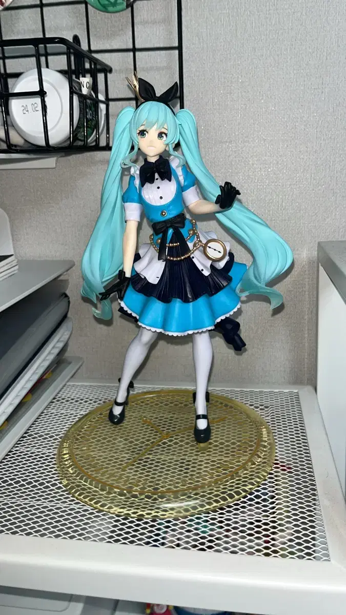 Taito AMP alice Hatsune Miku Figures