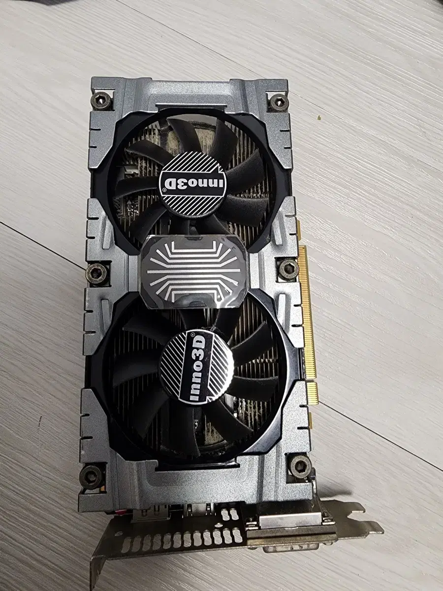 gtx660 그래픽카드 팝니다.