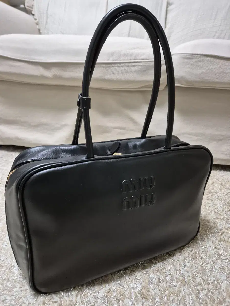 Miu Miu Leather Bo Bag Black