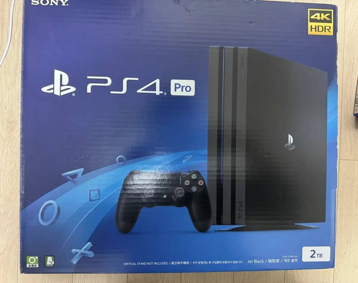 PS4 Pro 2테라 풀박+ 게임 4개 + 컨트롤러 2개