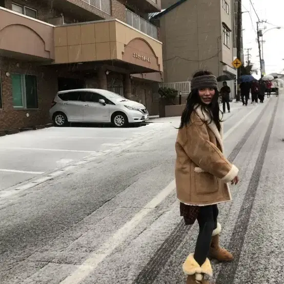 (구해요-내년2월전까지)위드아웃썸머 무스탕