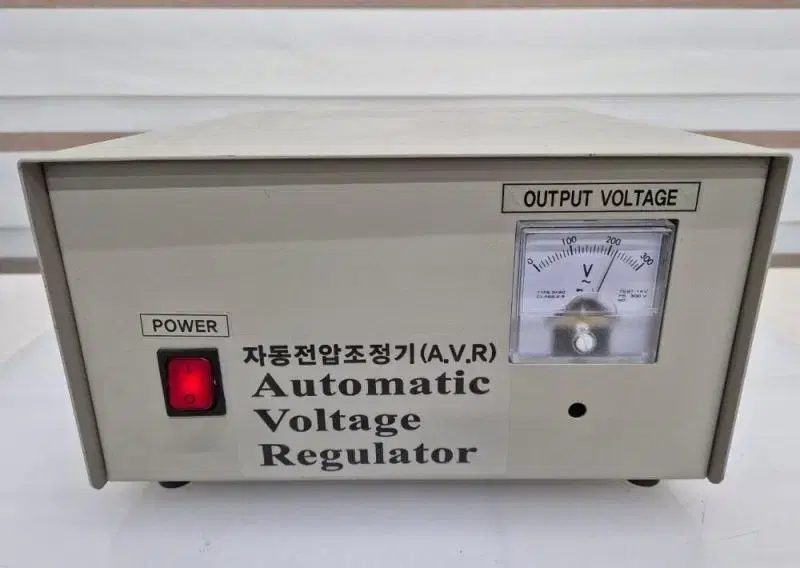 한일테크 AVR 1KVA 자동전압조정기