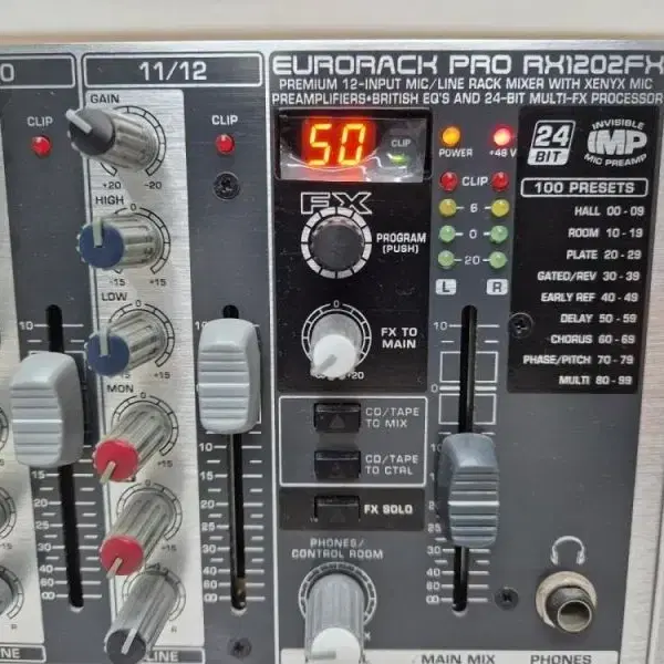 EURORACK PRO RX1202FX