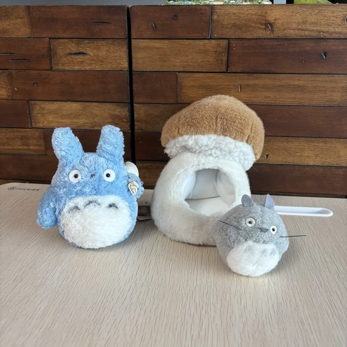 Classic Totoro doll Mushroom Totoro Medium Totoro