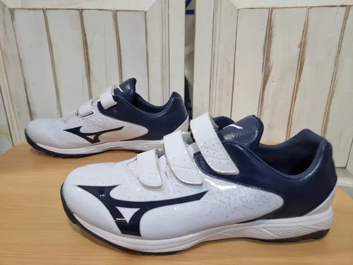 Mizuno Select Nine Trainer 2 Synthetic Turf Baseball Shoes (B775)