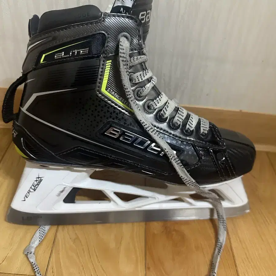 Bauer elite 골리 스케이트 size 6.0