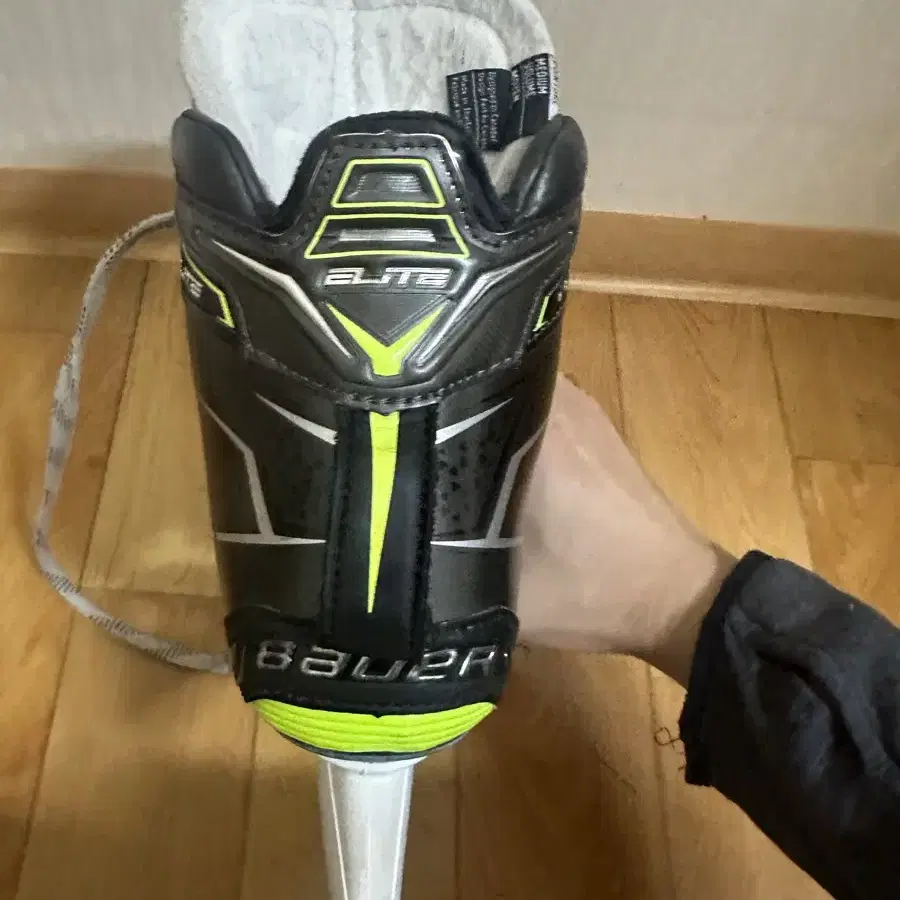 Bauer elite 골리 스케이트 size 6.0