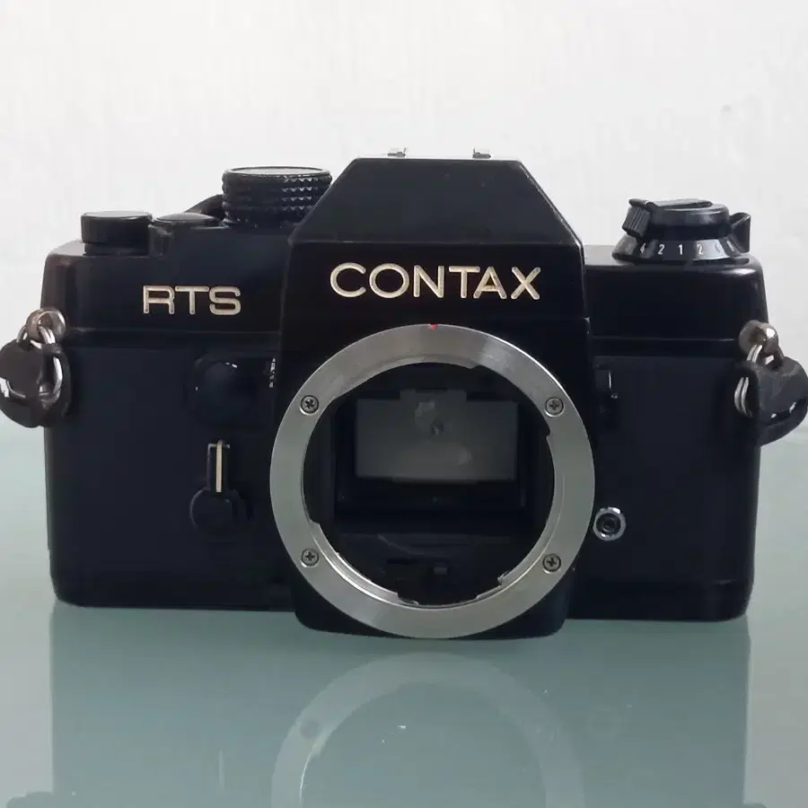 CONTAX RTS 콘탁스 바디 필름카메라