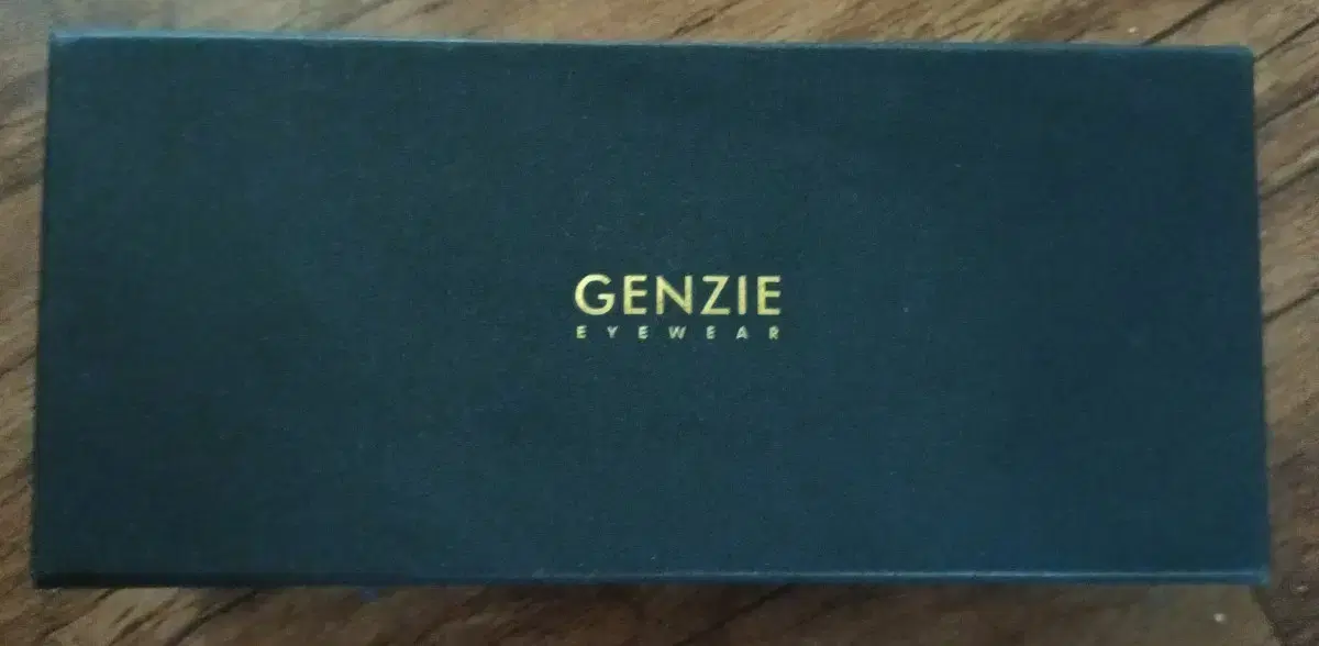 GENZIE EYEWEAR 투명뿔테안경