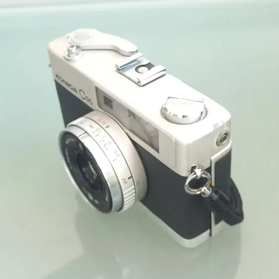 코니카 Konica C35 필름카메라