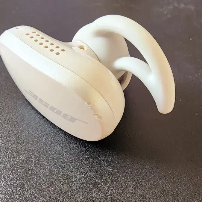 Bose QC Earbuds 1 보스 QC 이어버드 1 판매합니다.