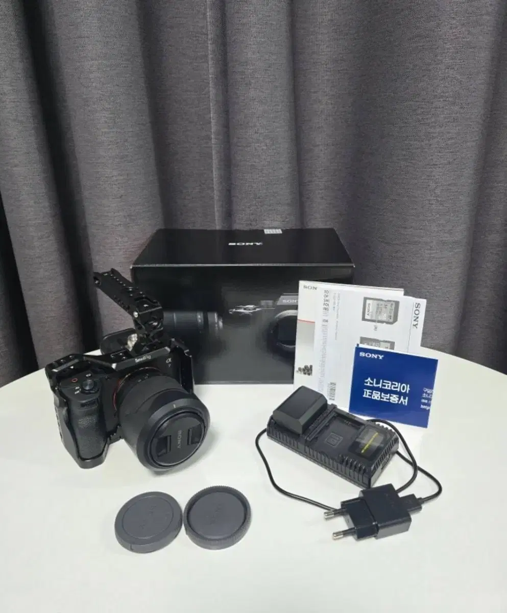 [카메라] SONY A7M4+기타 악세사리 ( s급 )