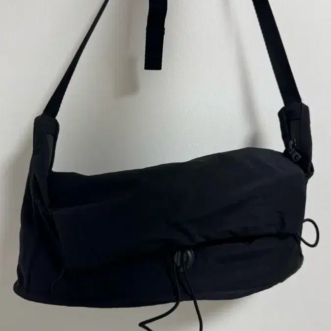 유세지 (usage) 매기백 maggie bag