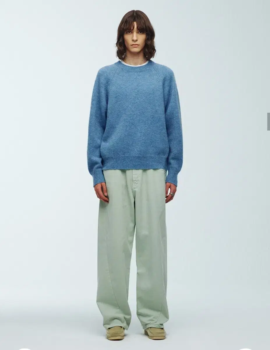 [Knitted] 100% Shaggy Dog Wool Round Knit BLUE