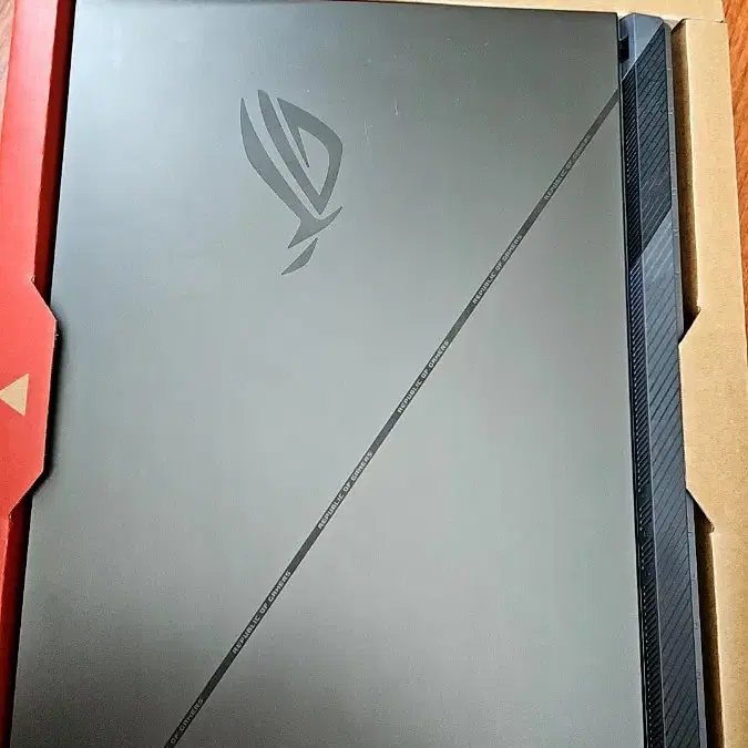 ASUS ROG STRIX G18