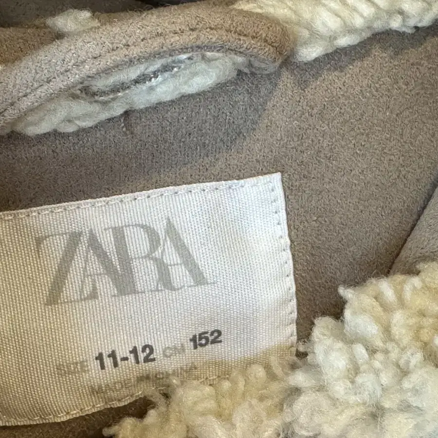 Zara 키즈 뽀글이 코트