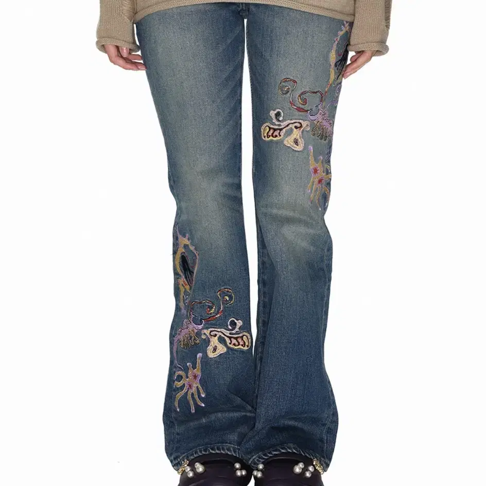 유쓰배쓰 Embroidery denim pants_blue /청바지