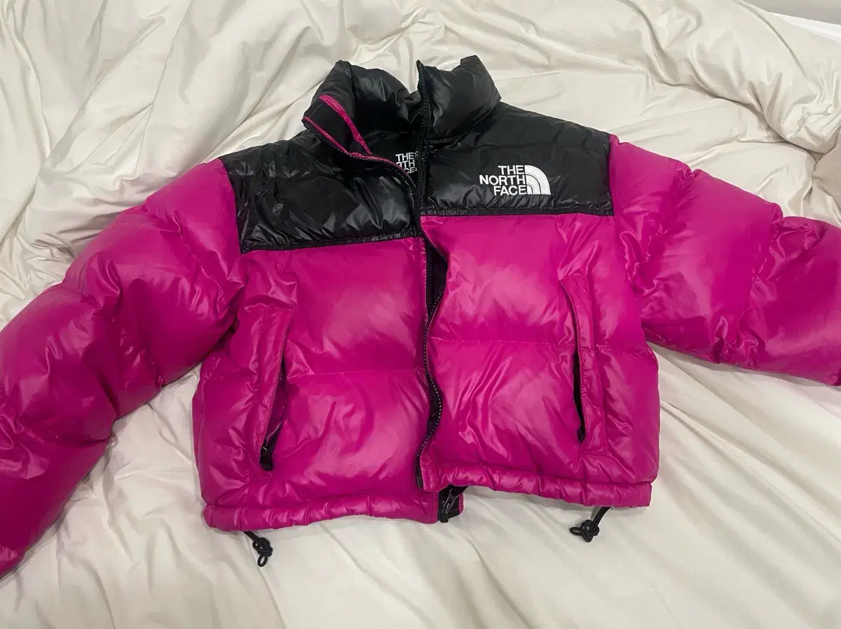 Quick Sell) The North Face 700 Crop Padded Fuchsia Pink M