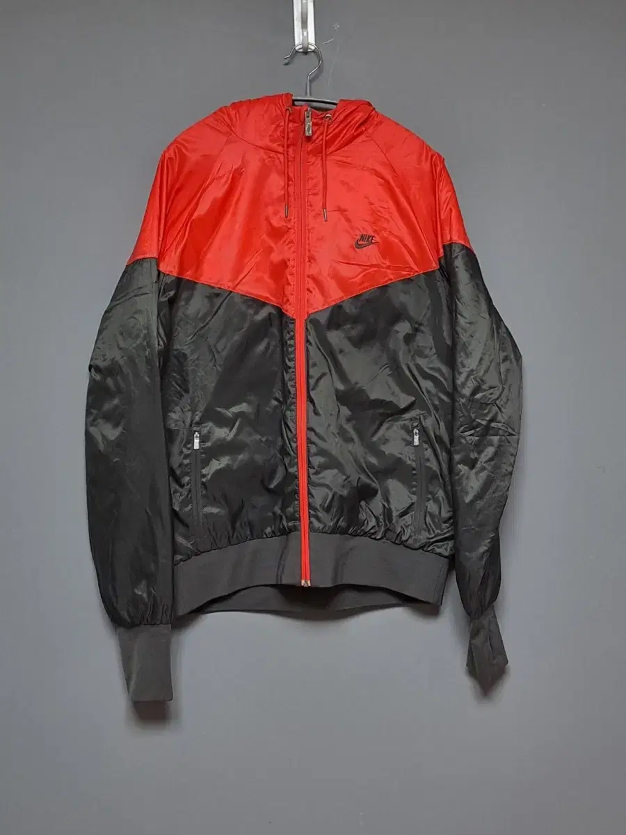 Nike Wind Runner Jacket