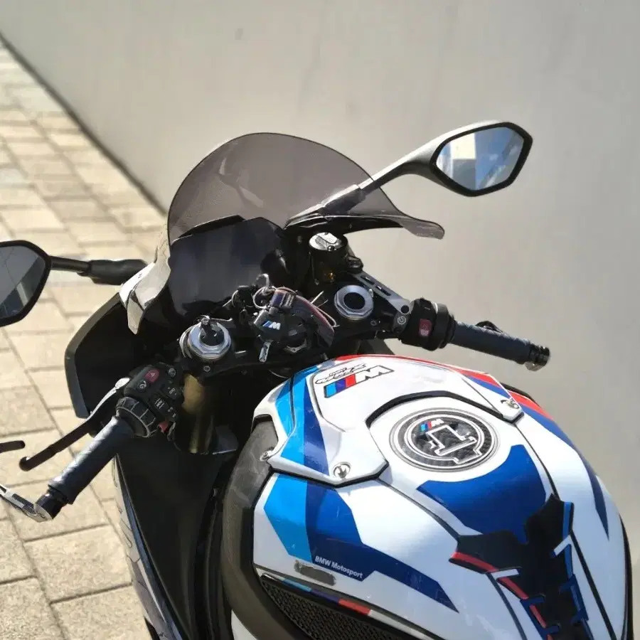 2022년식 2만키로 BMW S1000RR M튜닝 판매합니다.