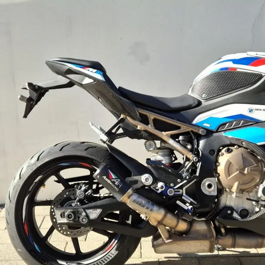 2022년식 2만키로 BMW S1000RR M튜닝 판매합니다.