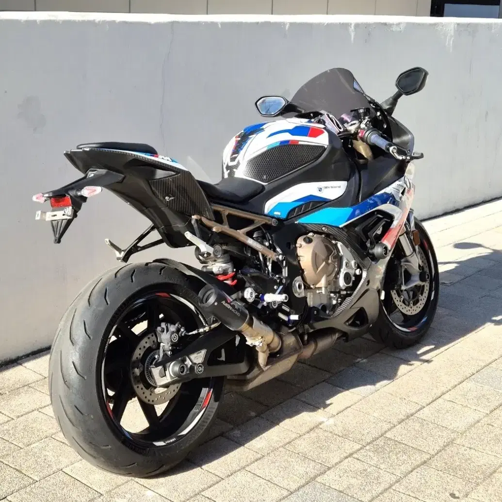 2022년식 2만키로 BMW S1000RR M튜닝 판매합니다.