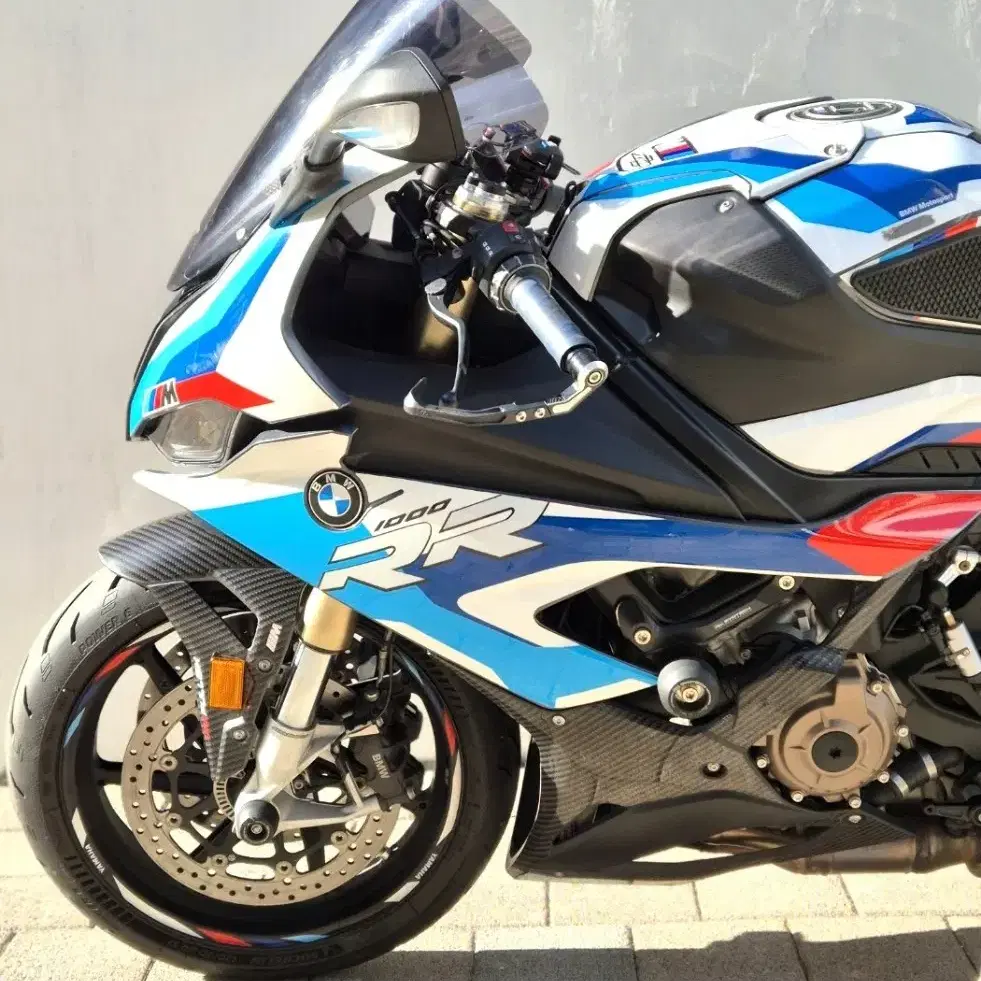 2022년식 2만키로 BMW S1000RR M튜닝 판매합니다.