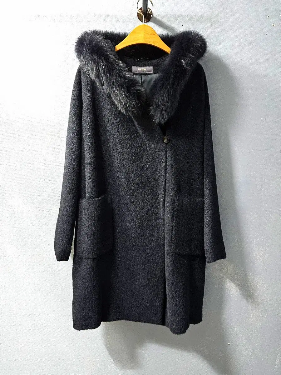 Sagapur Fox Loose-fitting Alpaca Momo Hoodie Coat