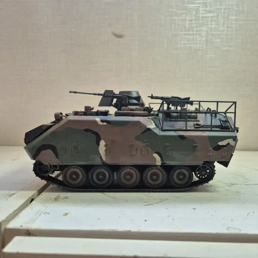 아카데미 1/35 K200A1 프라모델 도색작