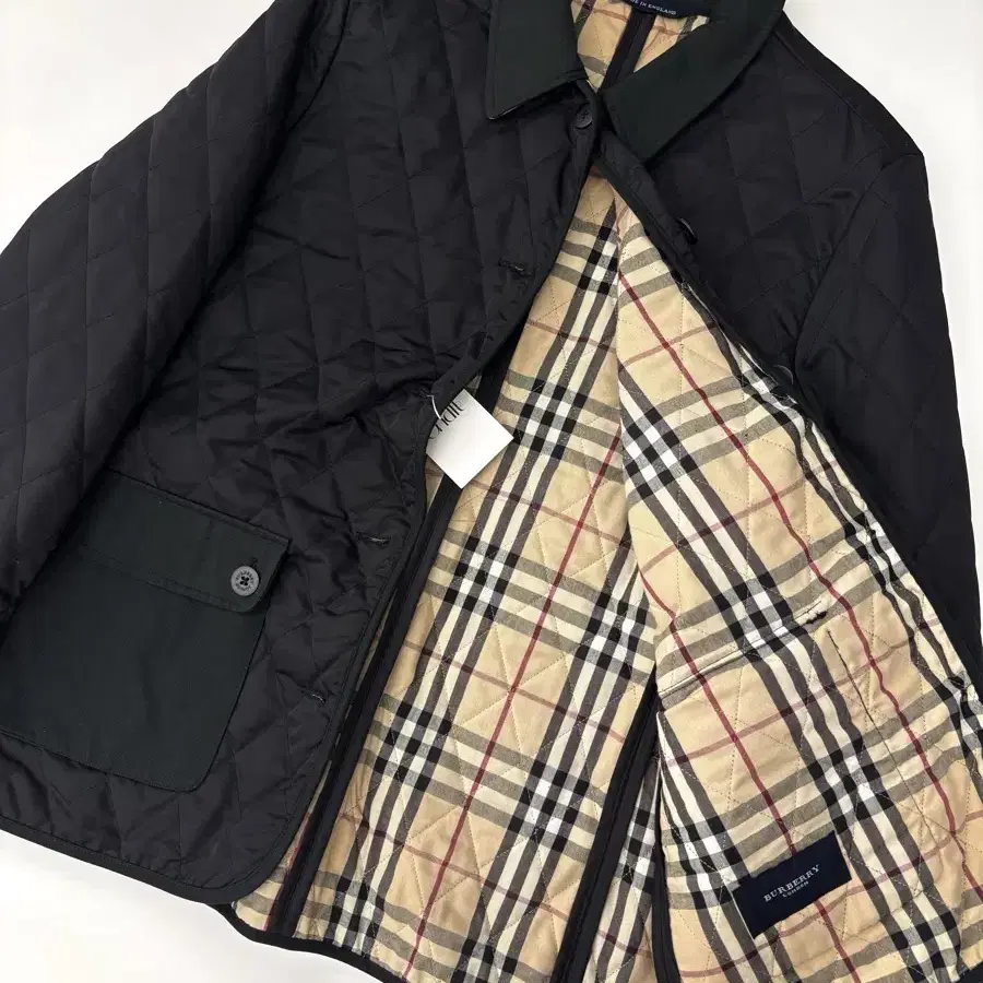 Burberry 버버리 블랙 퀼티드 자켓