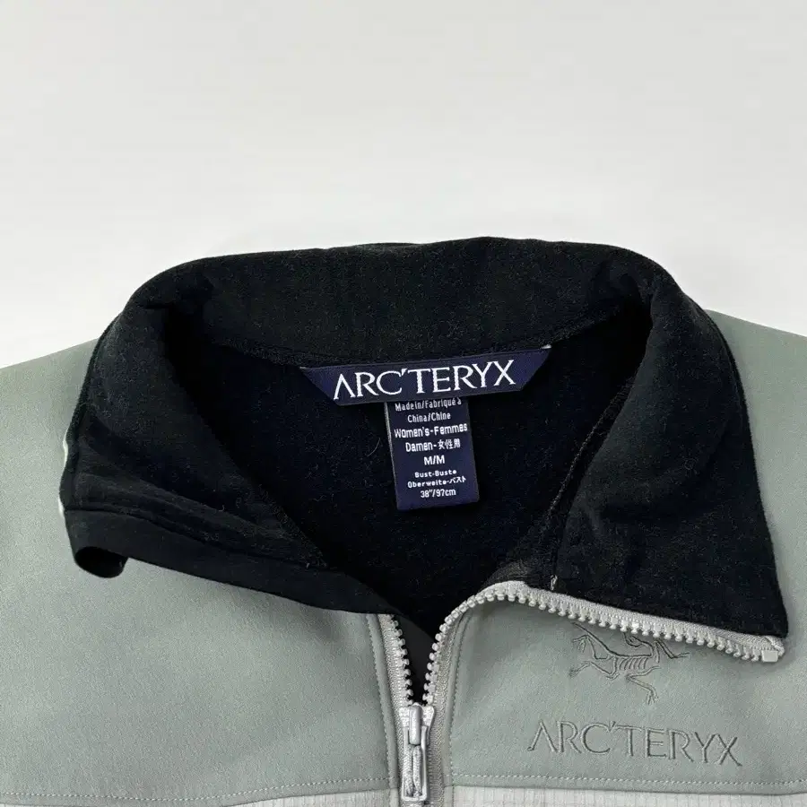 Arcteryx 아크테릭스 우먼스 시그마 AR 윈드스토퍼 자켓