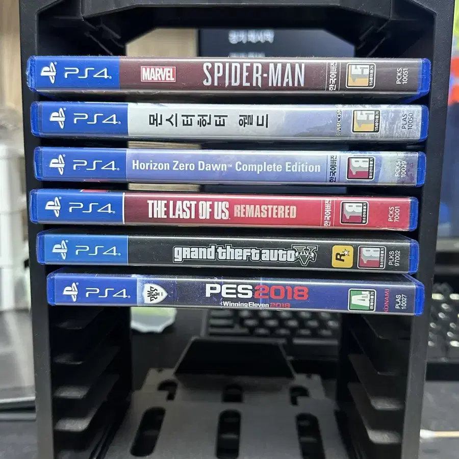 PS4 플스4 PRO 1TB 7117B