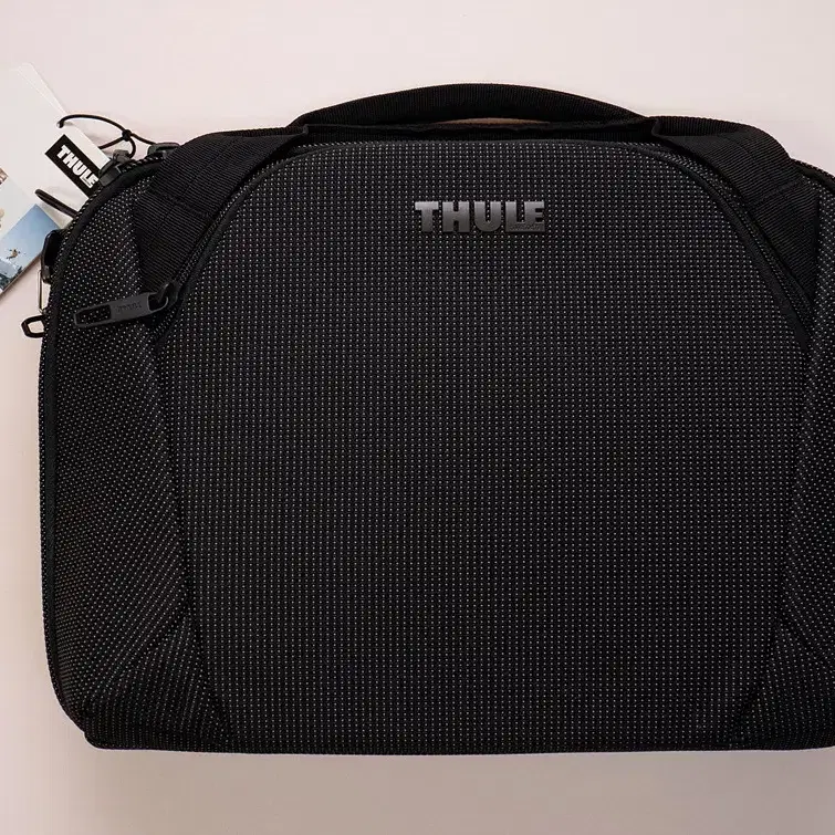 [새제품] 툴레(Thule) 크로스오버2 랩탑백 13인치 블랙