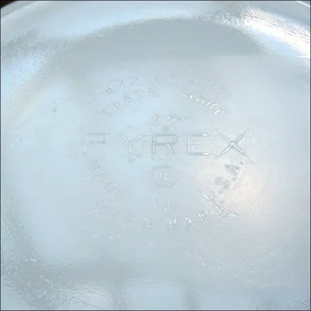 빈티지 pyrex 파이렉스 캐서롤 (약 높이 6cm, 지름 19cm)