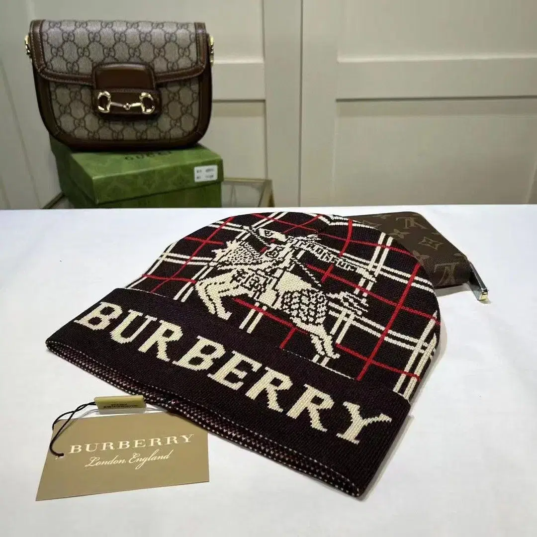 Burberry버버리 모자