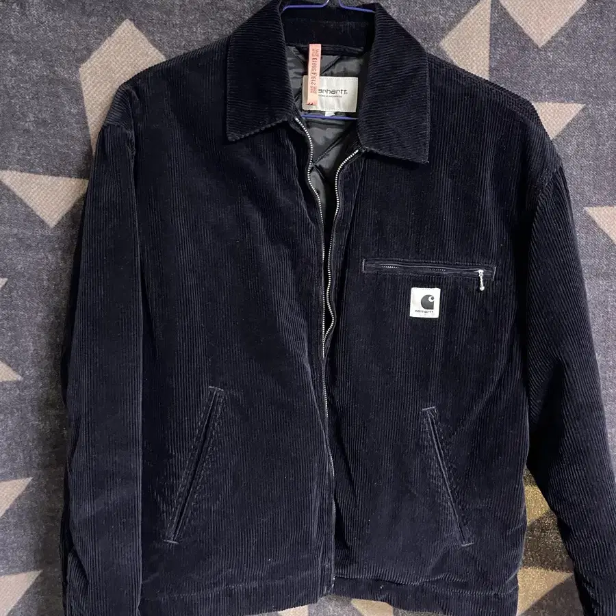 Carhartt great coduroy detroit jacket