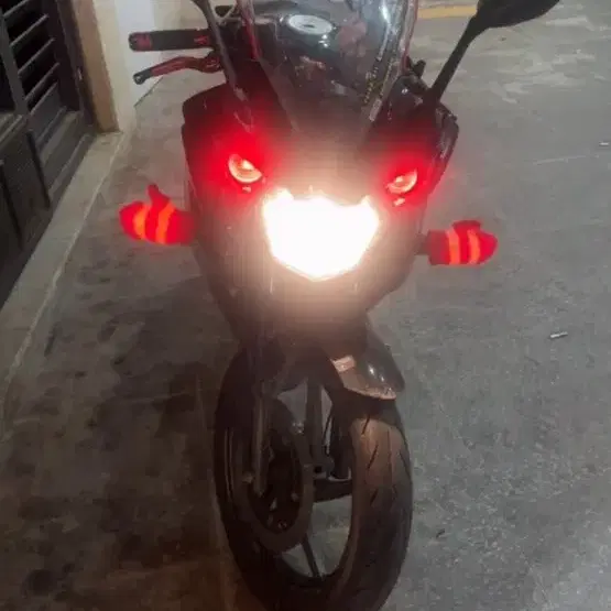 혼다 cbr125r 팝니다